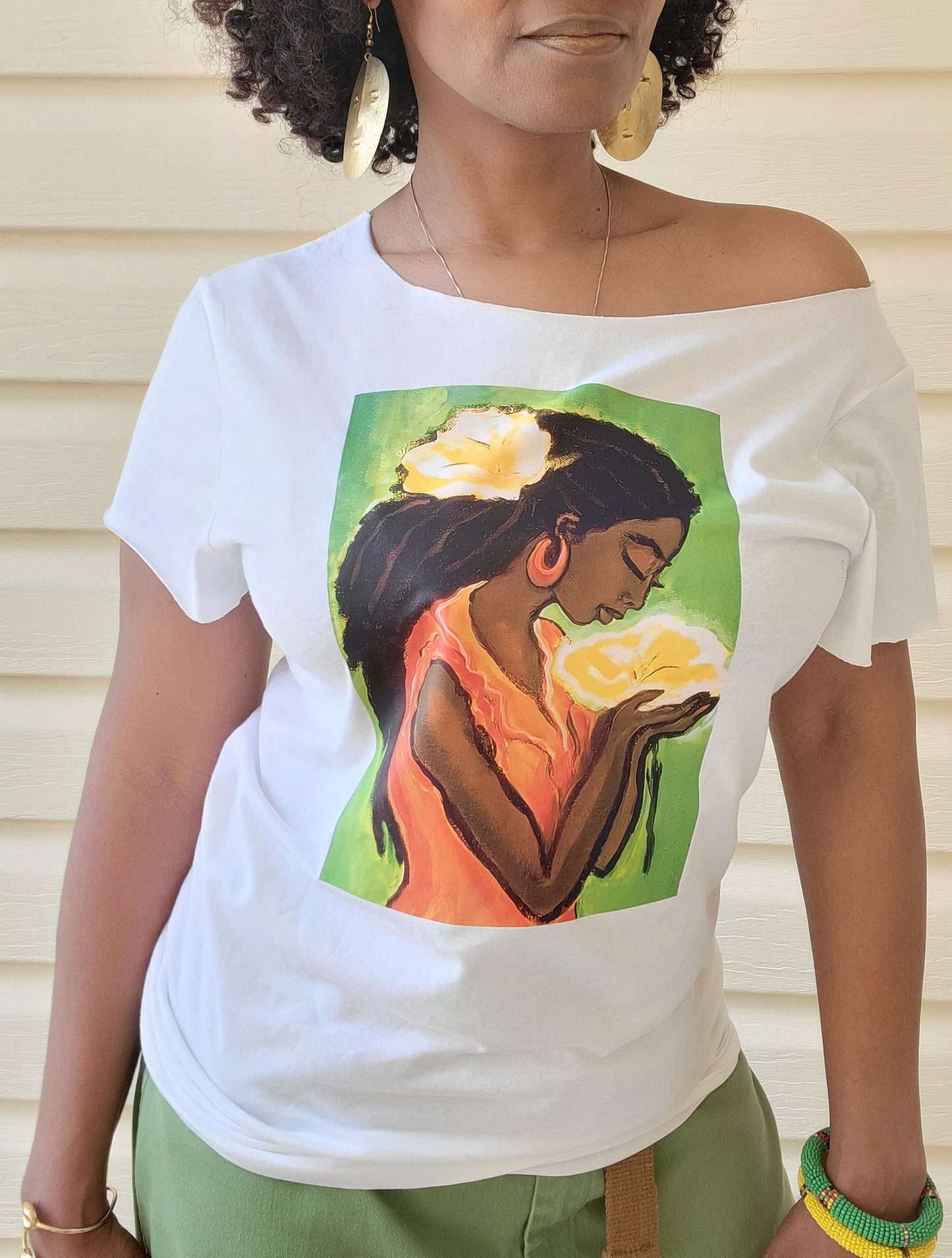 Hibiscus Flower Scoopneck T- Shirt