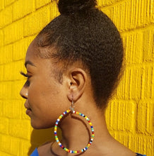 Load image into Gallery viewer, Multicolor Beaded Hoop Earrings